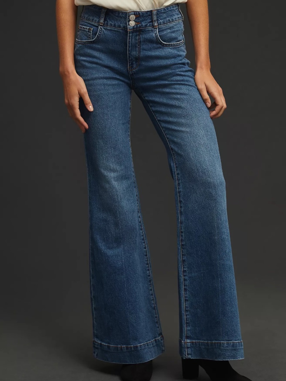 PILCRO By Anthropologie Retro Flare leg jeans Size 29